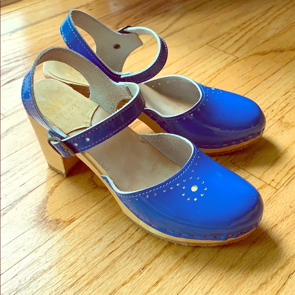 Sven Mary Janes (gorgeous patent blue)